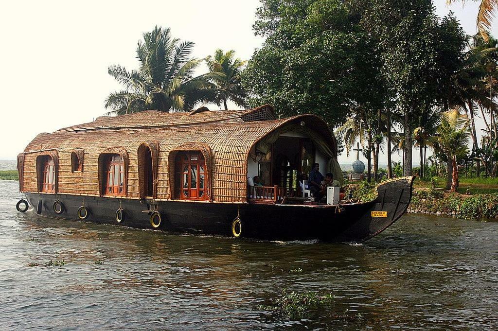Hotel Aqua Castle Houseboat - By Aqua Jumbo Houseboats Alappuzha Esterno foto