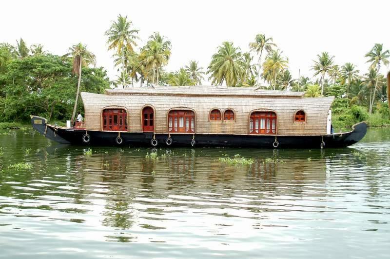 Hotel Aqua Castle Houseboat - By Aqua Jumbo Houseboats Alappuzha Esterno foto